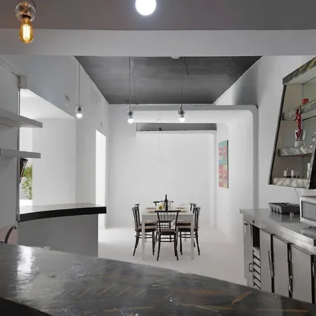 Brothers House